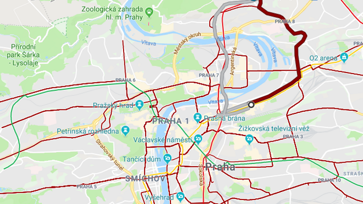 Google spouští v Česku varování před přeplněnými tramvajemi. Ukáže obsazenost MHD