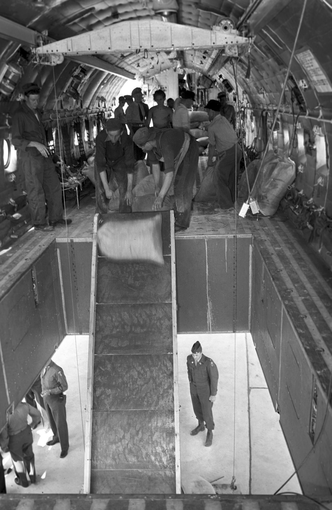 Fotogalerie / Blokáda Berlína 24.6. 1948 / 70. let výročí / ČTK /  11