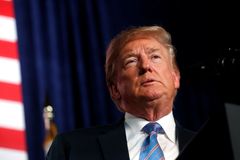 Trump má novou podmínku. Chce, aby země NATO zvýšily své obranné výdaje už do ledna