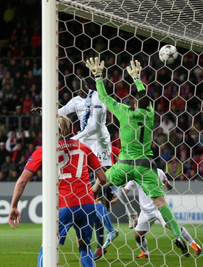 Plzeň vs. Manchester City, utkání Ligy mistrů (Rajtoral, Touré, Kozáčik)