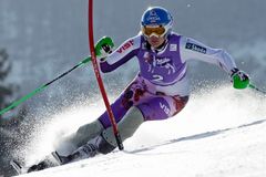 Slalomářka Velez-Zuzulová jde s kolenem na další operaci