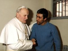 Jan Pavel II. a Mehmet Ali Agca