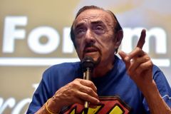 Stát by měl v lidech krotit zlo, ale učí nás nenávidět, říkal slavný psycholog