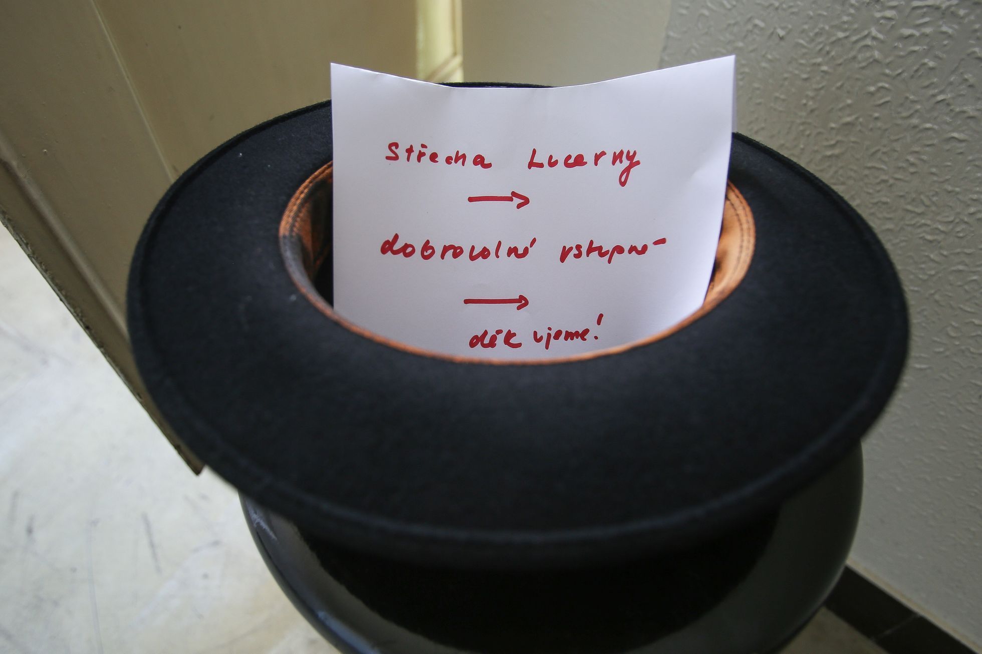 Otevření střechy Lucerny - říjen 2016 - Ondřej Kobza