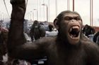 Recenze: Planeta opic připomíná rabování i Gay Parade