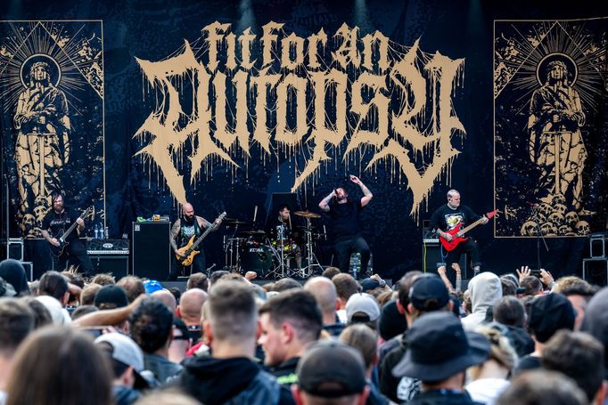 Na snímku je americká kapela Fit for an Autopsy.