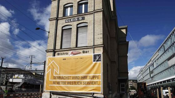 Chcete posunout dům o pár metrů? Podívejte se, jak na to šli ve Švýcarsku