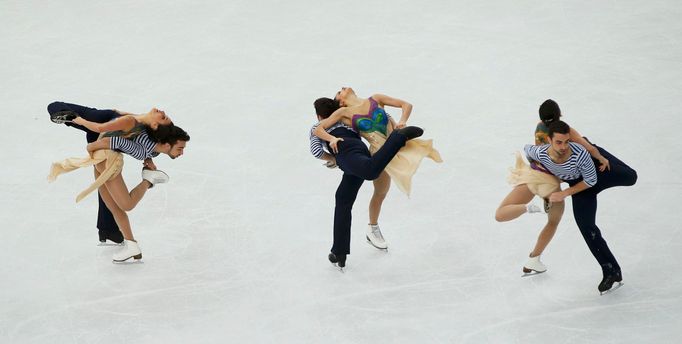 Spain's Sara Hurtado and Adria Diaz compete during the Figure Skating Ice Dance Free Dance Program at the Sochi 2014 Winter Olympics, February 17, 2014. Picture is taken