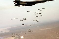 USA nechtějí tříštivé bomby zakázat, ale zdokonalit