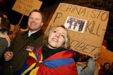 Společně na podporu Tibeťanů: Martin Bursík a Kateřina Jacques.