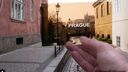 Natočeno v Praze! Fotograf kombinuje slavné filmové scény se skutečnými místy v našem hlavním městě