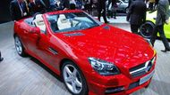 Jízdy s kupé-kabrioletem Mercedes-Benz SLK si první zákazníci budou moci užít již za pár týdnů