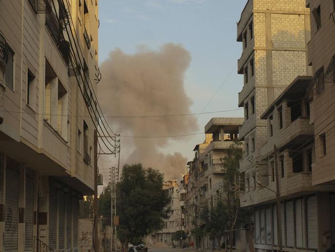 Syrské vládní letouny bombardují Damašek.