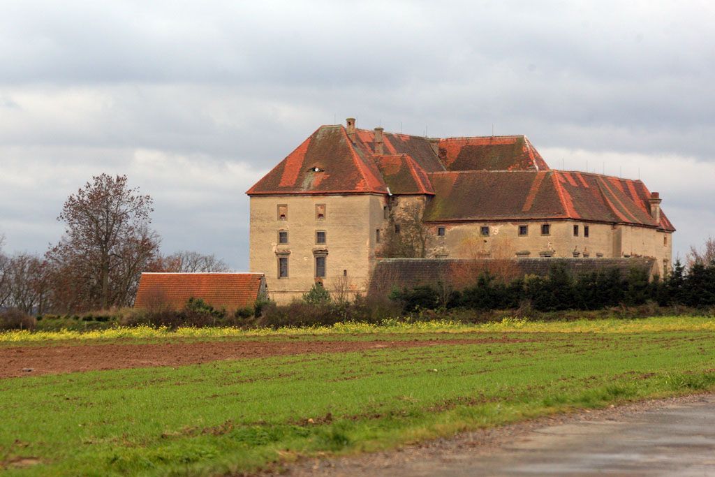 Památné ruiny Plzeňského kraje.Kaceřov