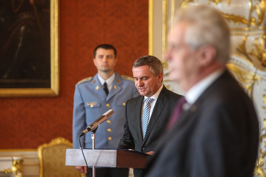 Zeman jmenoval Rusnoka předsedou vlády
