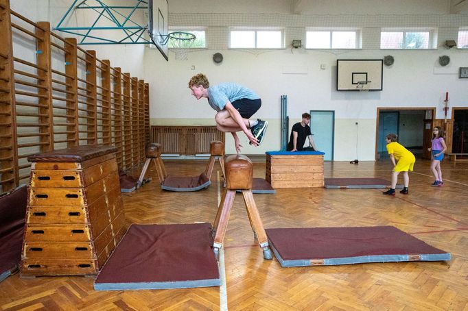 Jakub Pančík na lekci parkouru.