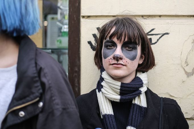 Abychom dali najevo, že nesouhlasíme s tím, co se děje a s tím, jak mocnosti zachází s naší planetou. Nedává se žádný důraz jak v politice, tak ve . Antonie Wagnerová