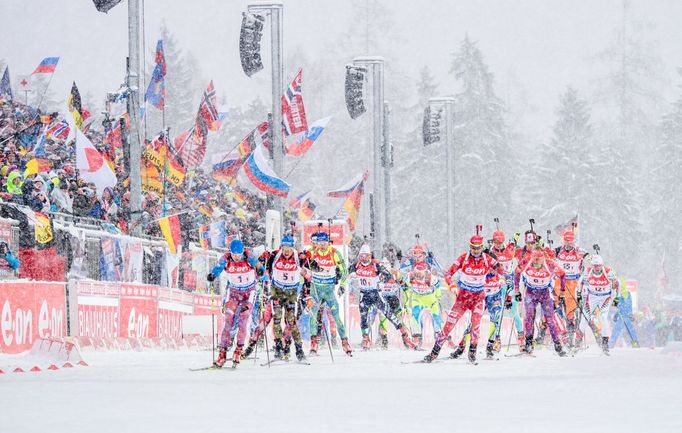 SP v Ruhpoldingu II, štafeta M: start