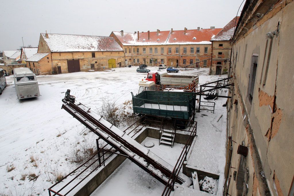 Křižovnický dvůr ve Slivenci