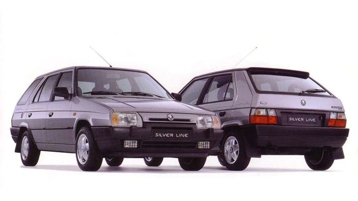 Čím se jezdilo v roce 1993: Češi si mohli koupit Supertatru i levné auto z Ukrajiny; Zdroj foto: Škoda Auto