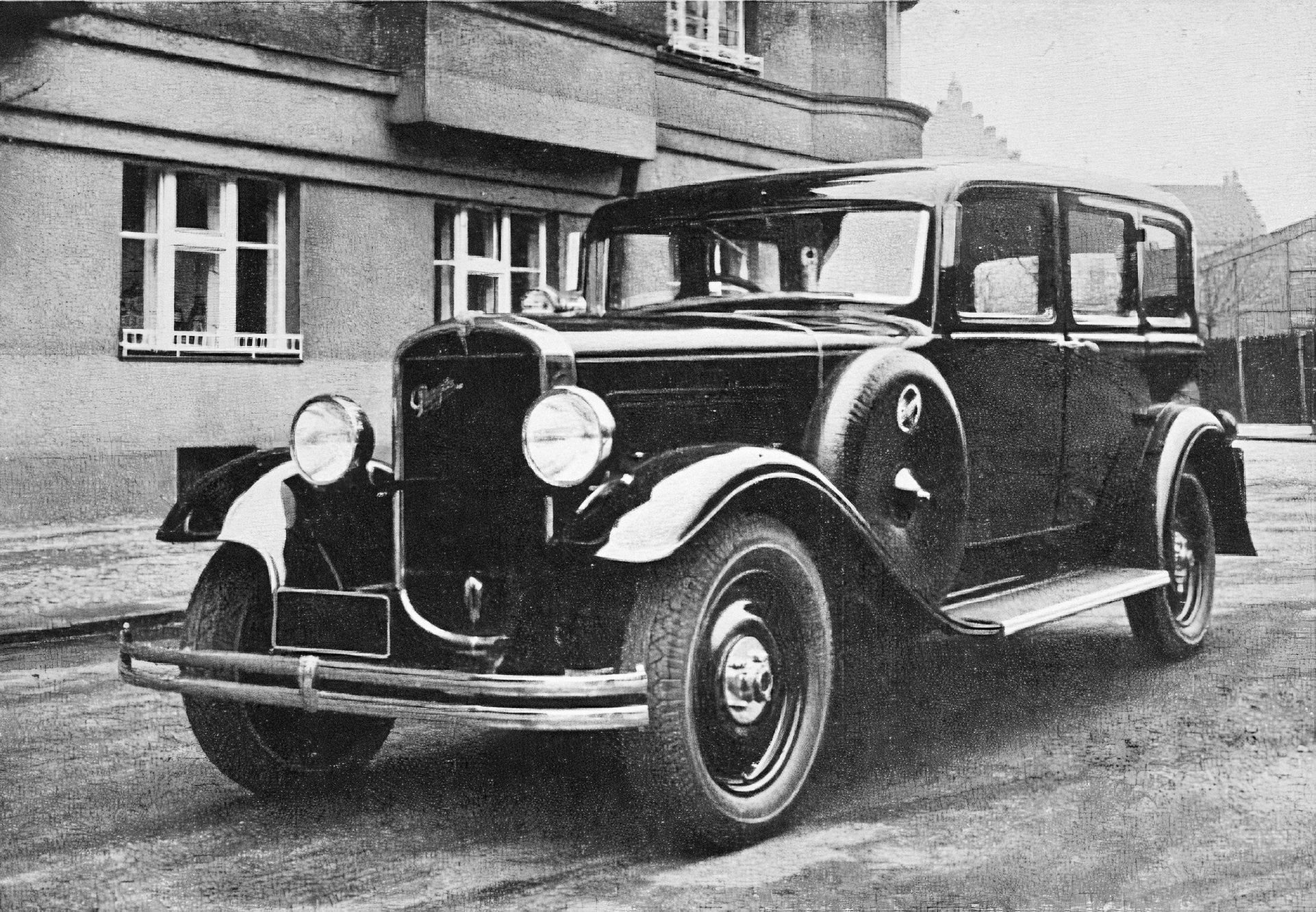 Fotogalerie / Před 115 lety byla podepsána smlouva o zřízení továrny na automobily Praga