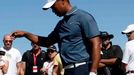 Woods na golfovém turnaji v Abu Dhabí