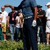 Woods na golfovém turnaji v Abu Dhabí