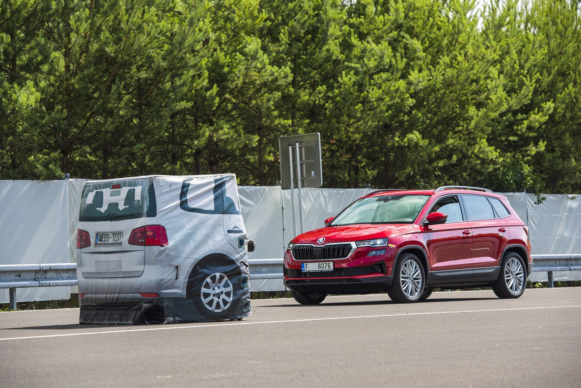 Jízdní asistenty, testování Škoda Auto 2023