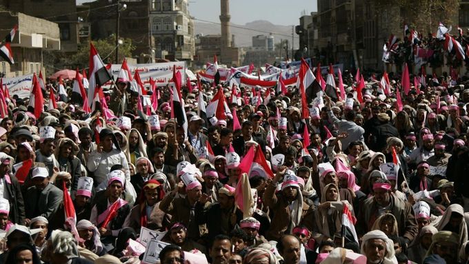 V hlavním městě Sanaá demonstrovaly tisíce lidí