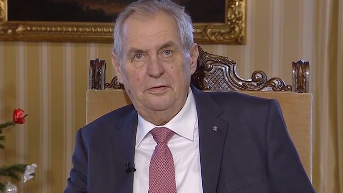 Brífink mluvčího prezidenta republiky Jiřího Ovčáčka k aktuálním tématům.