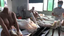 Anální kolík nebo vibrátor s tykadly. Každá země má "své" hračky, Češi nezaostávají