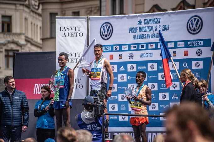 Slavnostní ceremoniál pro vítěze Pražského maratonu 2019