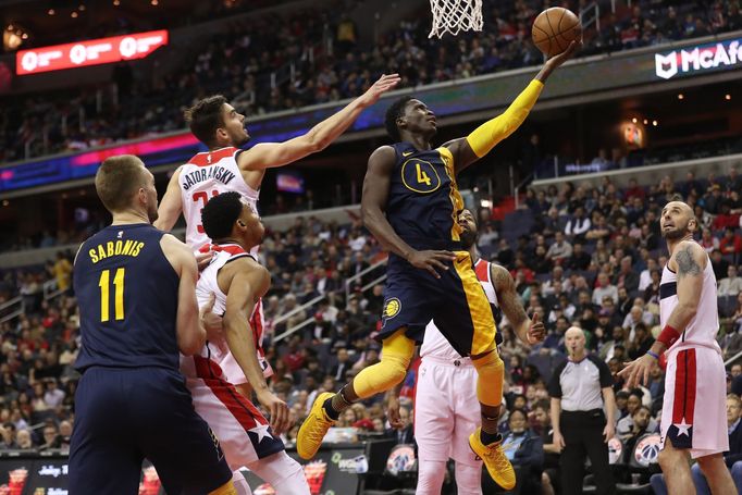 basketbal, NBA 2017/2018, Washington - Indiana, Tomáš Satoranský, Victor Oladipo