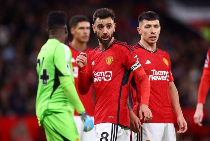 Bruno Fernandes v zápase Manchesteru United proti Tottenhamu.