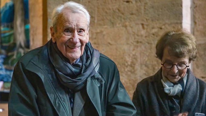 Christopher Tolkien v lednu 2019 při odhalení tapiserie ve francouzském Aubussonu.
