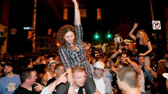 Pittsburgh vybojoval Stanley Cup. A fanoušci slavili až do rána