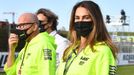 Francesca Sofia Novellová, přítelkyně Valentina Rossiho, při závodě  MotoGP v Misanu