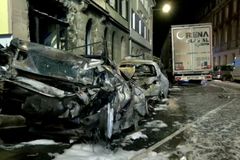 "Je šílené, co dokáže jeden opilý člověk." Řidič kamionu v Německu zdemoloval ulici