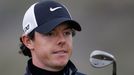 Rory McIlroy na jamkovce v Arizoně