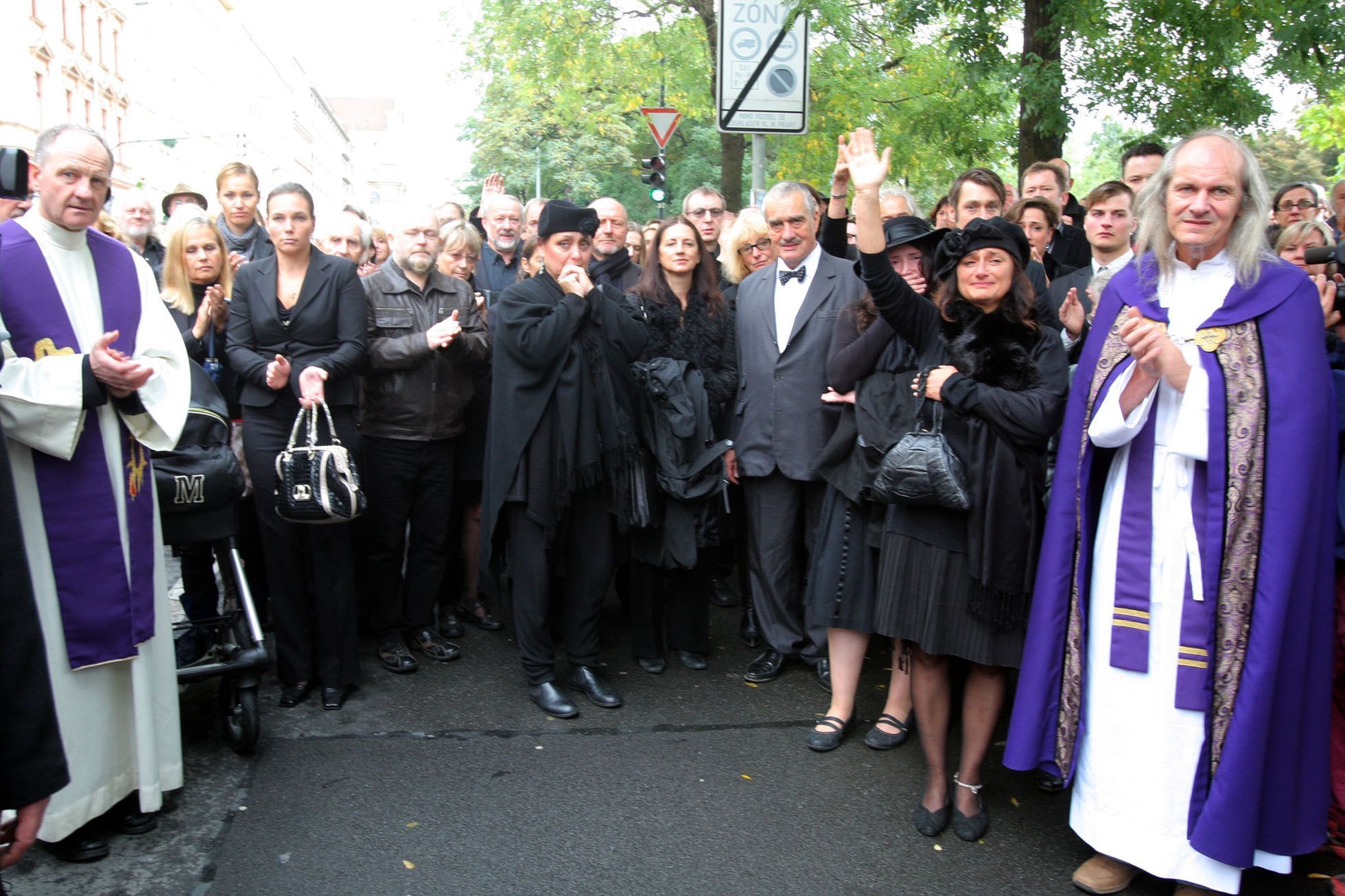 Pohřeb Pavla Landovského