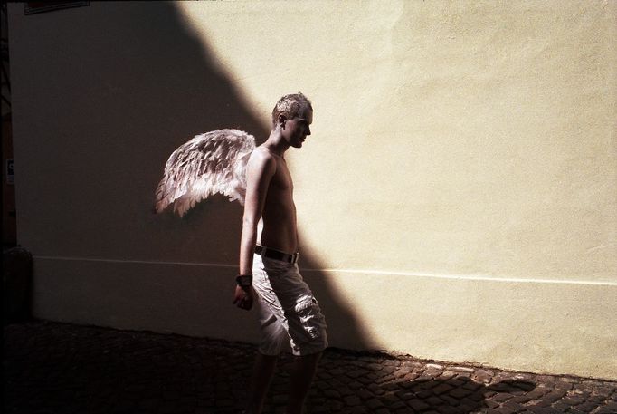 REPORTÁŽ: Čestné uznání - KAREL TŮMA, Choice Images: Prague Pride, srpen 2011.