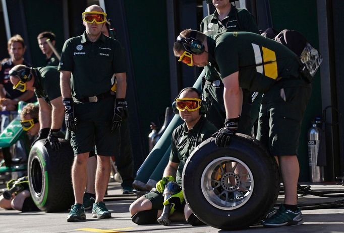 Formule 1: Caterham, mechanici