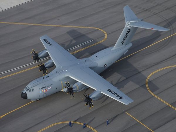 A 400M, nový náklaďák oblohy NATO, poprvé vzlétl