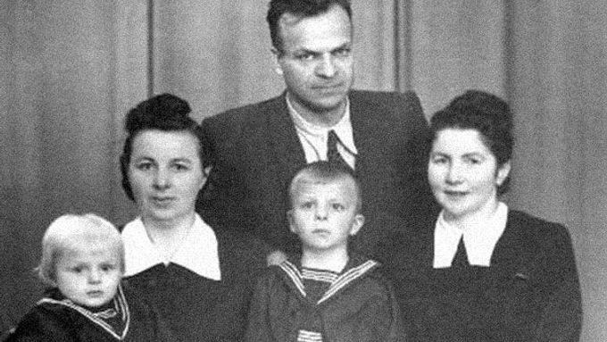 Vasyl Makuch s rodinou.