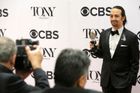 Cenám Tony na Broadwayi dominoval hiphopový muzikál Hamilton, proměnil 11 z 16 nominací