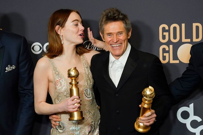 Herci Emma Stone a Willem Dafoe s cenou za film Chudáčci.
