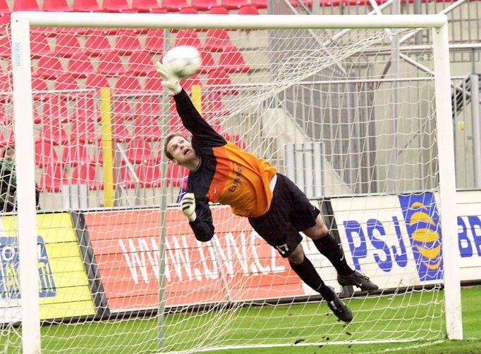 Petr Čech, Sparta Praha (2002)