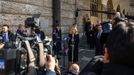 Zuzana Čaputová před Filozofickou fakultou v Praze