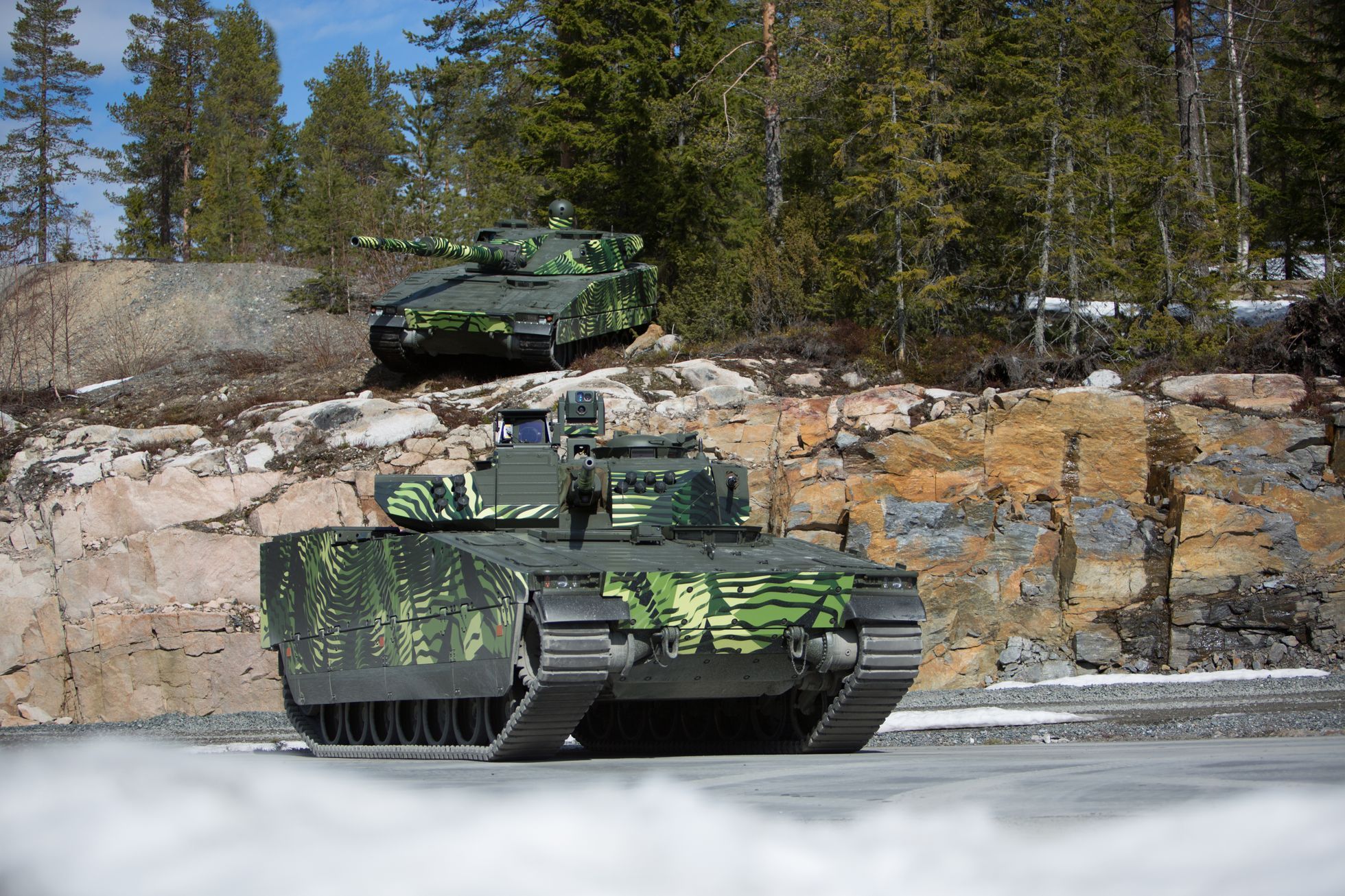CV90