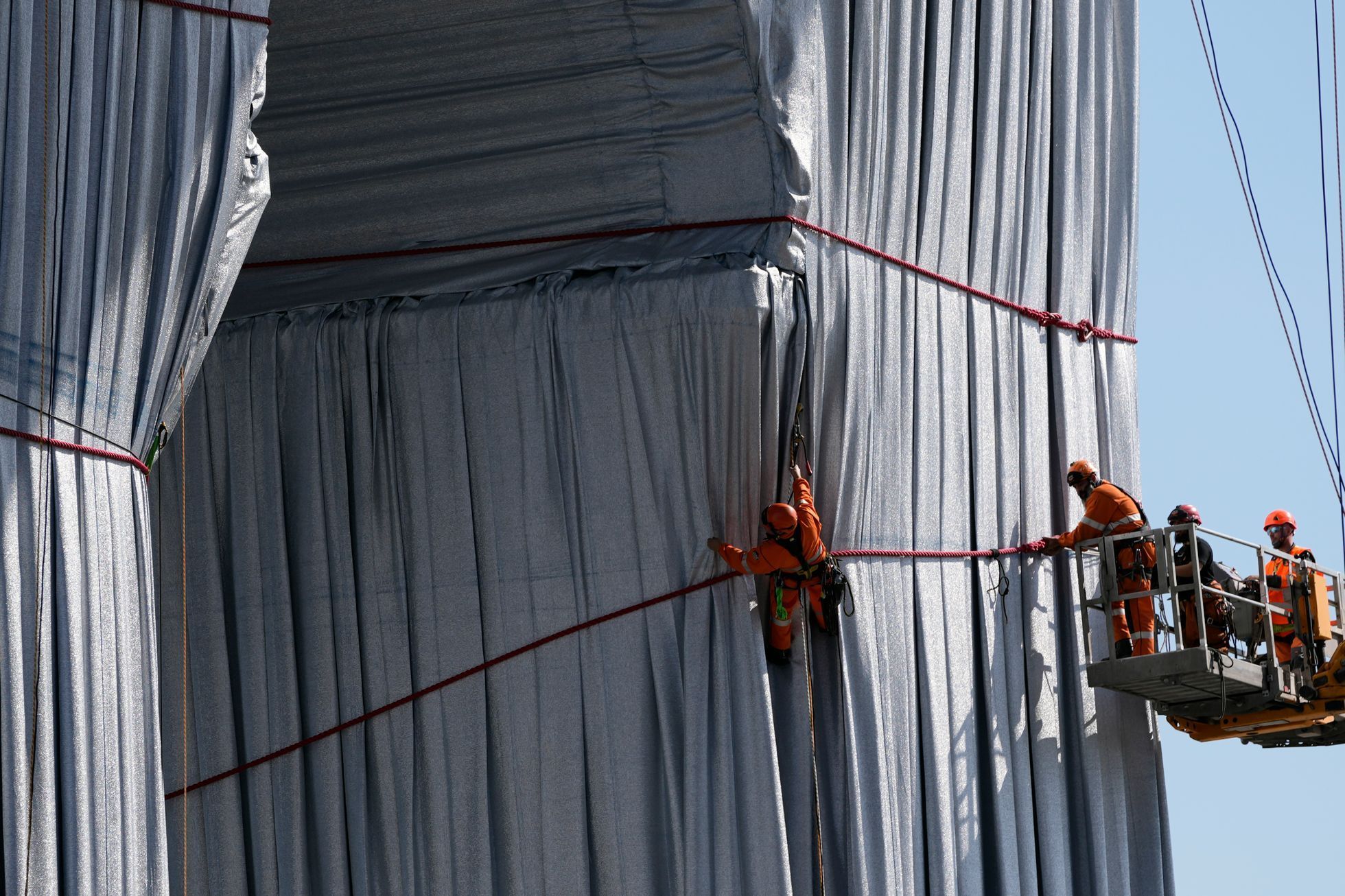 Christo, Vítězný oblouk